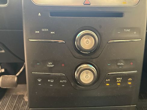 Used 2019 Ford Flex SEL w/ Equipment Group 202A FWD image 16