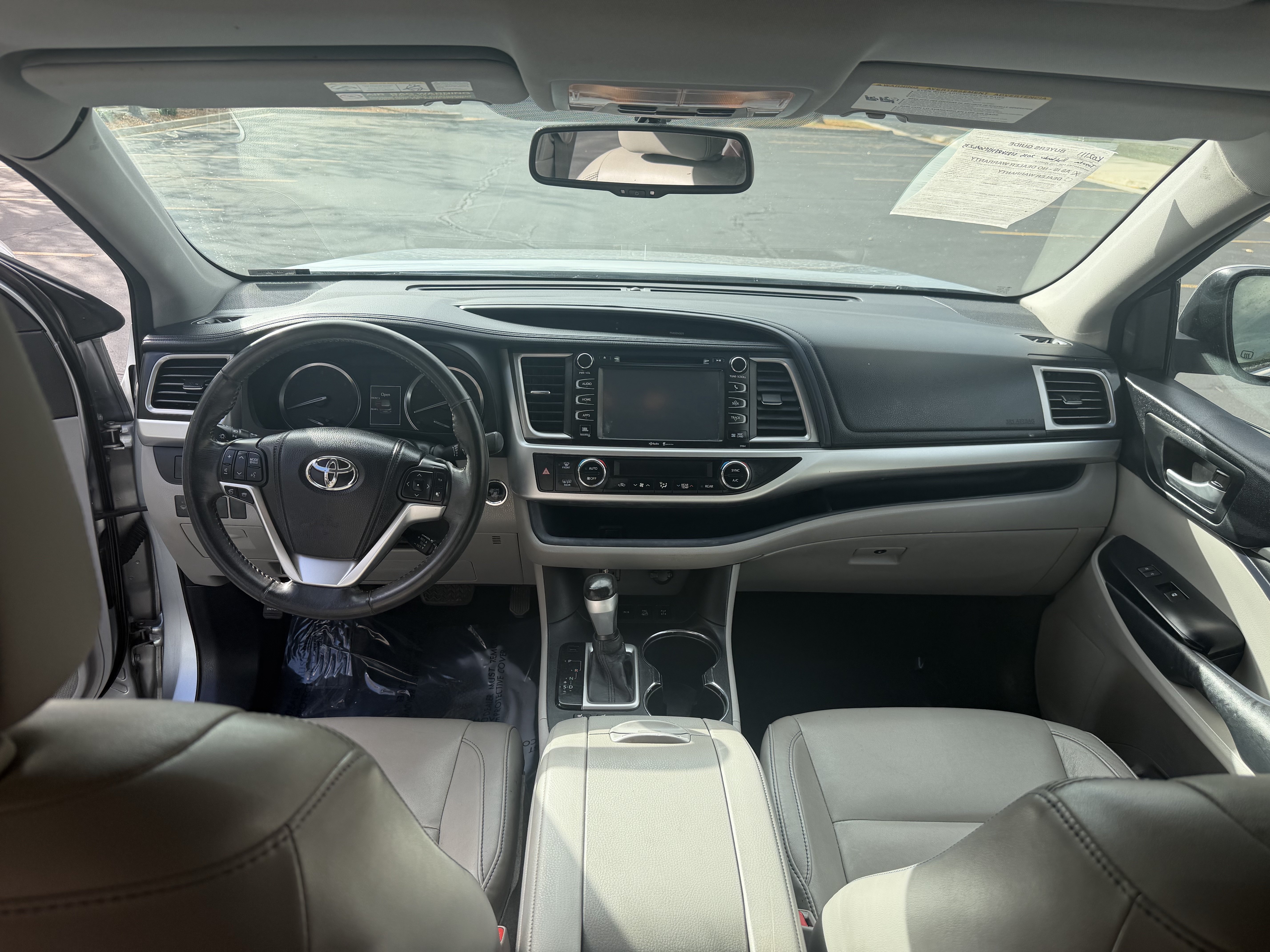 Used 2015 Toyota Highlander XLE AWD/4WD image 19