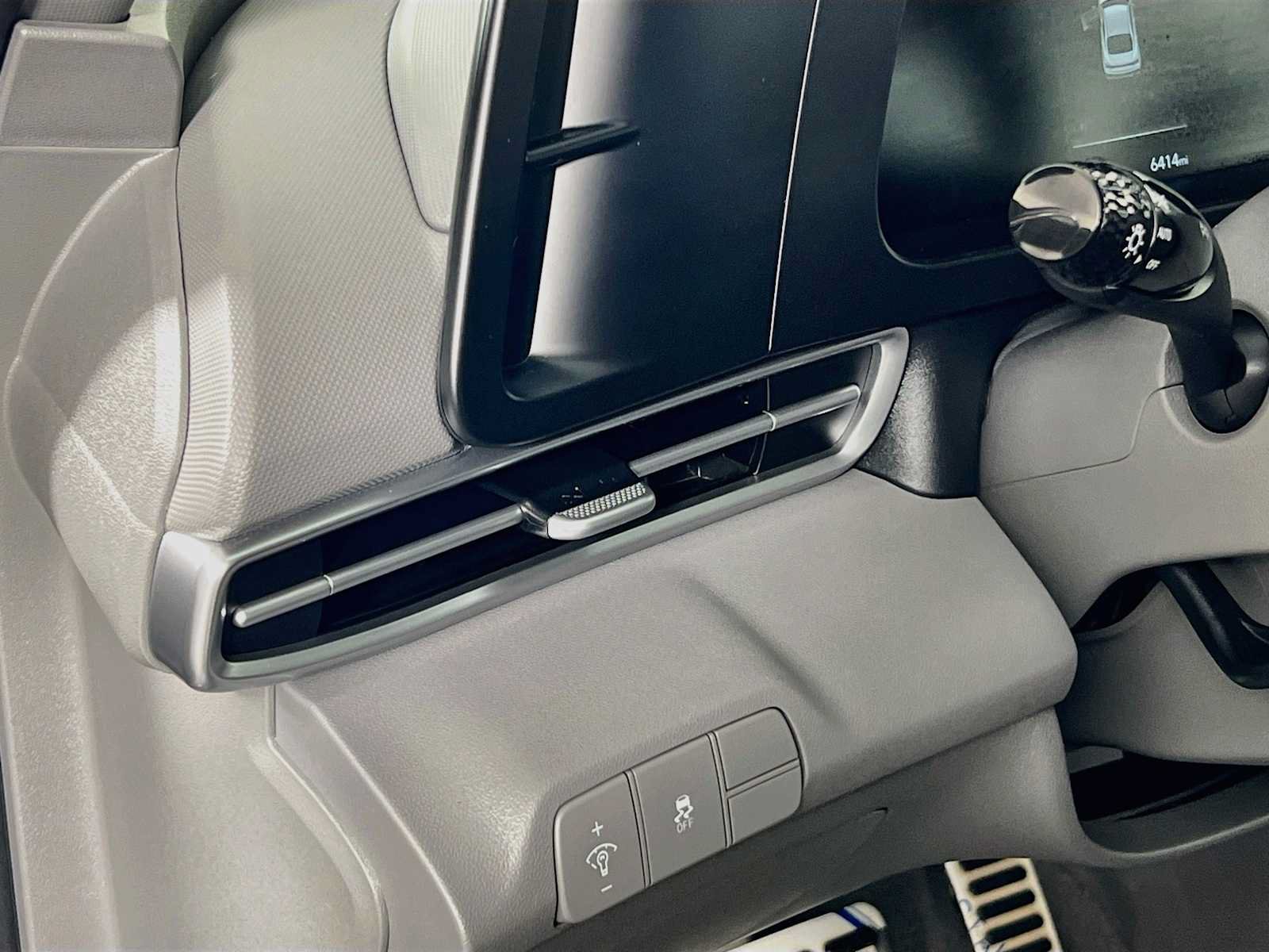 Certified 2026 Hyundai Elantra SEL Sport FWD image 10