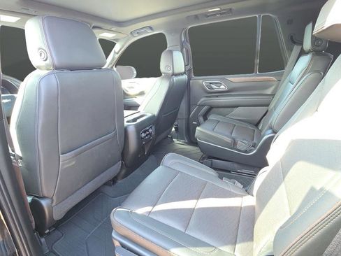 Used 2022 Chevrolet Tahoe High Country AWD/4WD image 19
