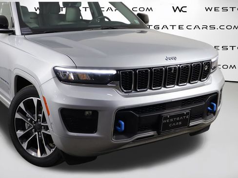 Used 2022 Jeep Grand Cherokee Overland w/ Advanced Protech Group III AWD/4WD image 65