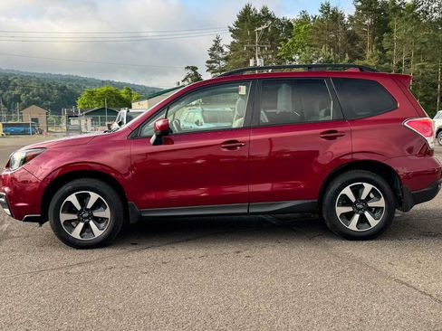 Used 2018 Subaru Forester 2.5i Premium w/ All-Weather Package AWD/4WD image 6