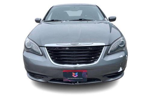 Used 2012 Chrysler 200 Touring image 9
