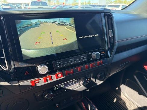 Certified 2025 Nissan Frontier Pro-X image 19