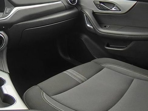 Used 2025 Chevrolet Blazer LT FWD image 26
