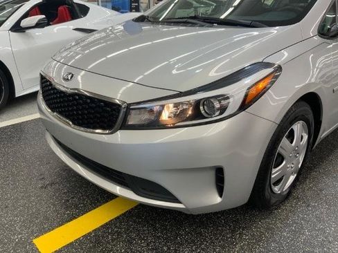 Used 2017 Kia Forte LX FWD image 34