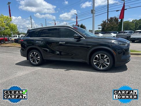 Used 2023 INFINITI QX60 Luxe w/ Vision Package FWD image 2