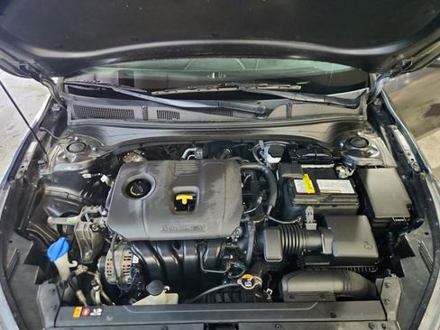 Used 2022 Kia Forte LXS image 27