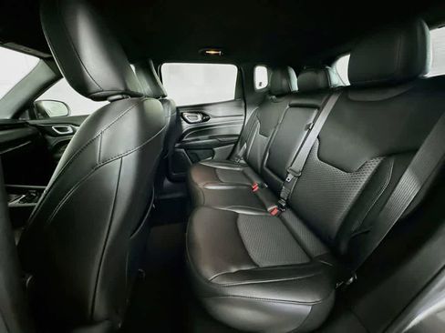 Used 2022 Jeep Compass Altitude image 12