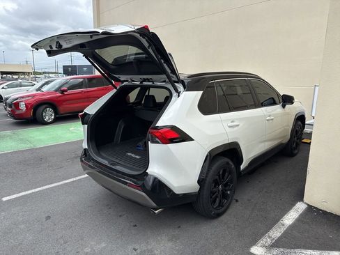 Used 2022 Toyota RAV4 XSE image 14