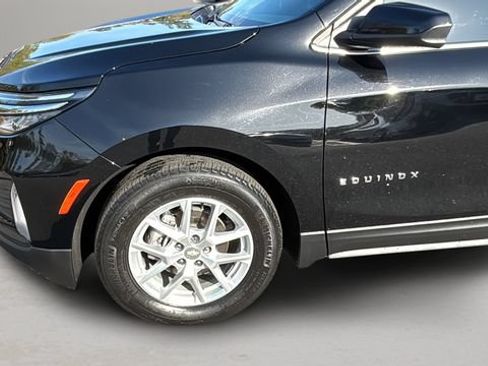 Used 2023 Chevrolet Equinox LT FWD image 33