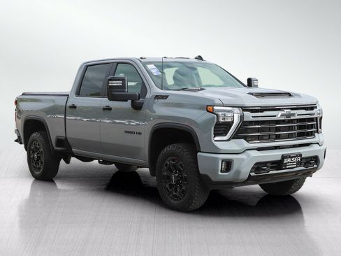 Used 2024 Chevrolet Silverado 3500 LT w/ Z71 Sport Edition AWD/4WD image 5