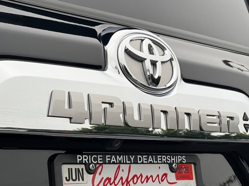 Used 2024 Toyota 4Runner Limited image 14
