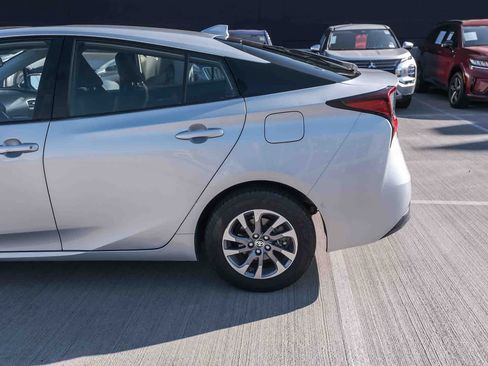 Certified 2019 Toyota Prius XLE w/ Advanced Technology Package FWD image 8