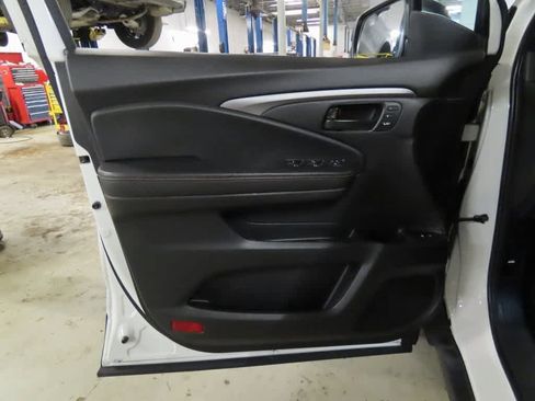 Certified 2023 Honda Passport TrailSport image 15