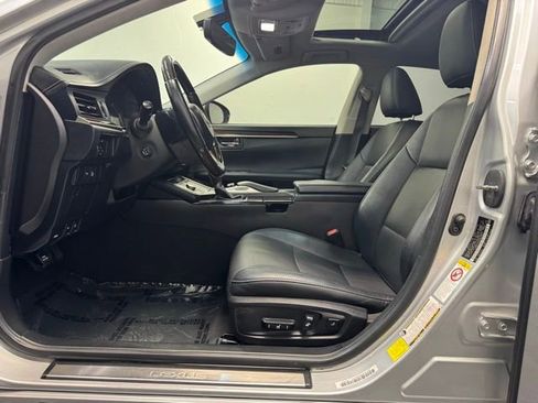 Used 2016 Lexus ES 350 w/ Navigation System Package FWD image 13