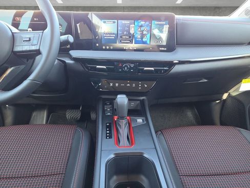 New 2026 Nissan Kicks SR w/ SR Premium Package image 3