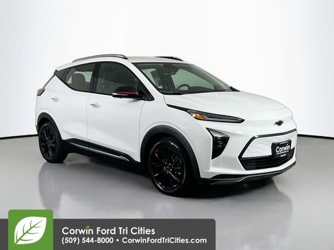 Used 2023 Chevrolet Bolt EUV Premier w/ Redline Edition image 1