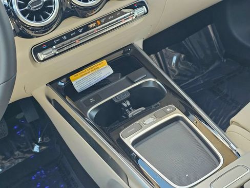 New 2026 Mercedes-Benz GLB 250 4MATIC image 31