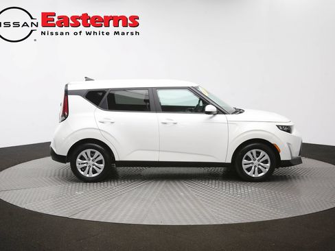 Used 2023 Kia Soul LX FWD image 43