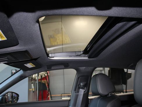 Used 2025 Honda Civic Sport Touring image 39