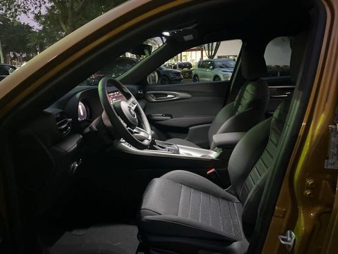 New 2024 Dodge Hornet GT w/ Tech Pack w/o Parking AWD/4WD image 6