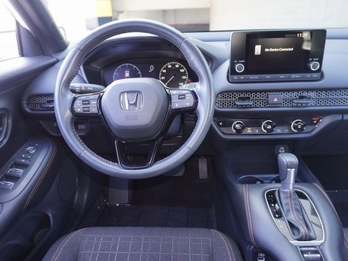 Used 2023 Honda HR-V Sport image 11