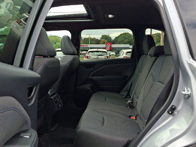 Used 2025 Subaru Forester Premium AWD/4WD image 10