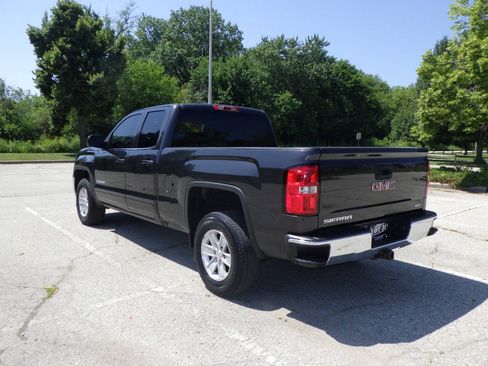 Used 2016 GMC Sierra 1500 SLE w/ SLE Value Package AWD/4WD image 3