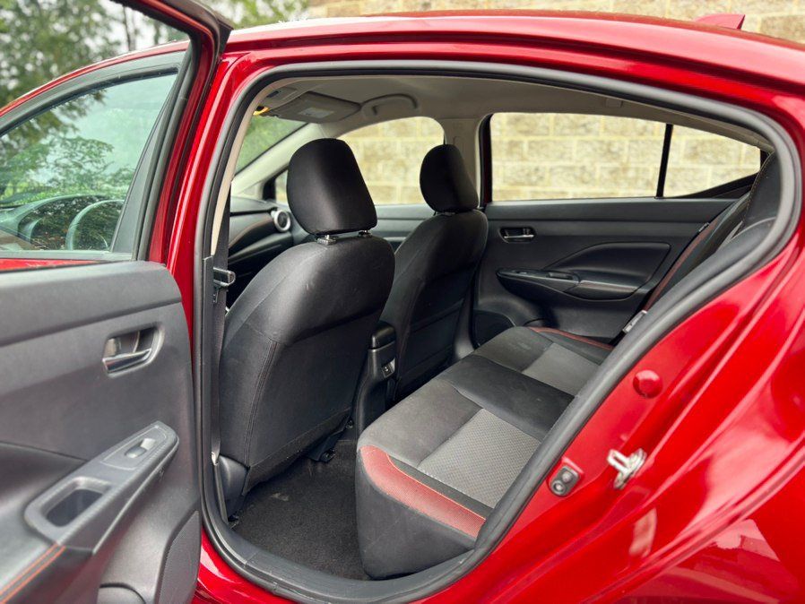 Used 2024 Nissan Versa SR FWD image 32