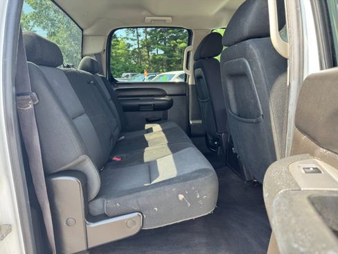 Used 2014 GMC Sierra 2500 SLE AWD/4WD image 17