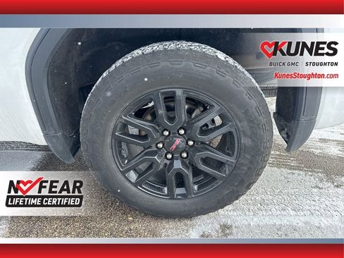 Used 2023 GMC Sierra 1500 Elevation w/ Preferred Package image 18