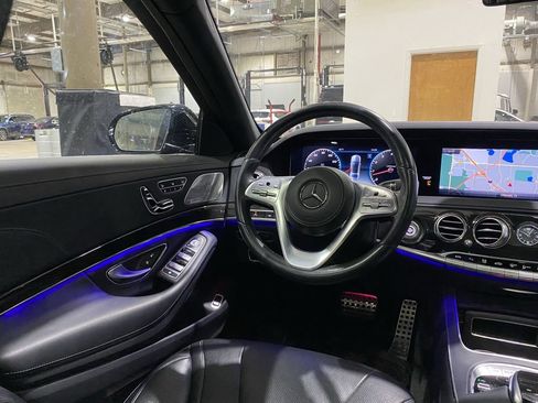 Used 2019 Mercedes-Benz S 450 Sedan image 3