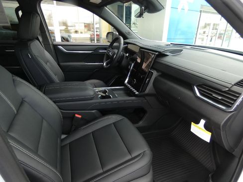 New 2026 GMC Acadia Elevation w/ Black Edition image 17