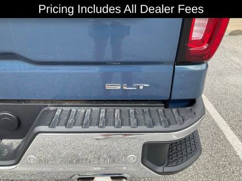 Used 2024 GMC Sierra 1500 SLT w/ SLT Convenience Package AWD/4WD image 9