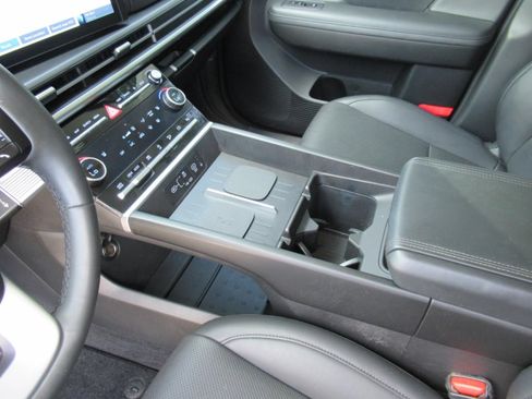 Used 2024 Hyundai Santa Fe XRT AWD/4WD image 16