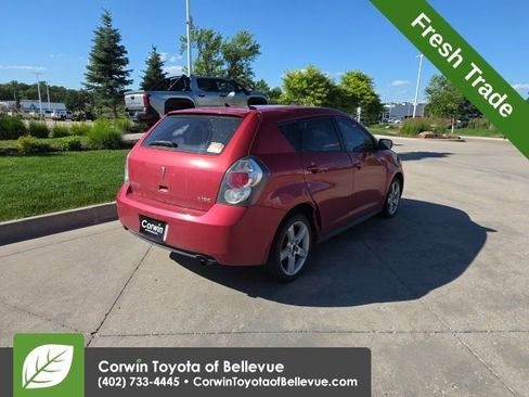 Used 2009 Pontiac Vibe w/ Preferred Package FWD image 3