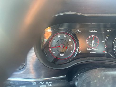 Used 2018 Dodge Charger SXT w/ Blacktop Package RWD image 25