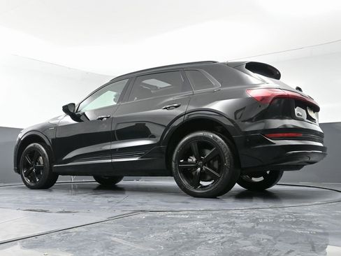 Used 2019 Audi e-tron Prestige w/ Prestige Package image 52