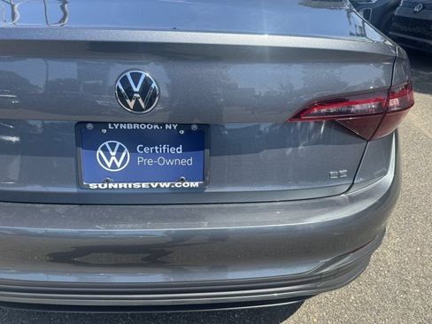 Used 2023 Volkswagen Jetta SE w/ Panoramic Sunroof Package FWD image 38