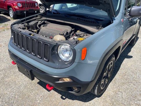Used 2016 Jeep Renegade Trailhawk AWD/4WD image 23