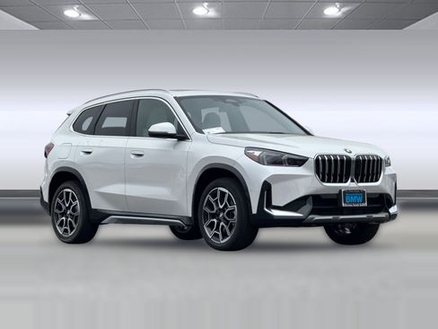 Used 2026 BMW X1 xDrive28i w/ Technology Package AWD/4WD image 7