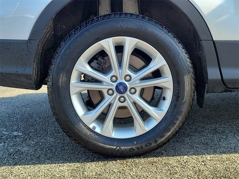 Used 2018 Ford Escape SEL image 5