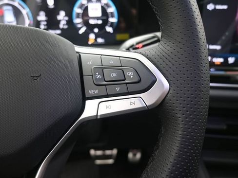 New 2026 Volkswagen Tiguan SE R-Line image 28