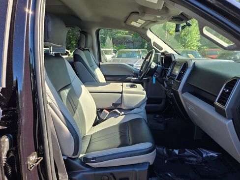 Used 2019 Ford F150 XLT w/ Equipment Group 302A Luxury AWD/4WD image 11