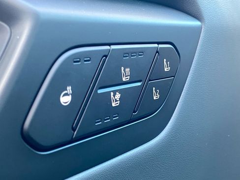 New 2026 Kia EV9 Wind image 12