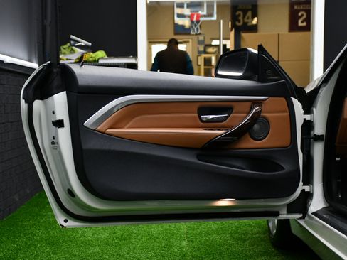 Used 2014 BMW 435i Convertible image 17