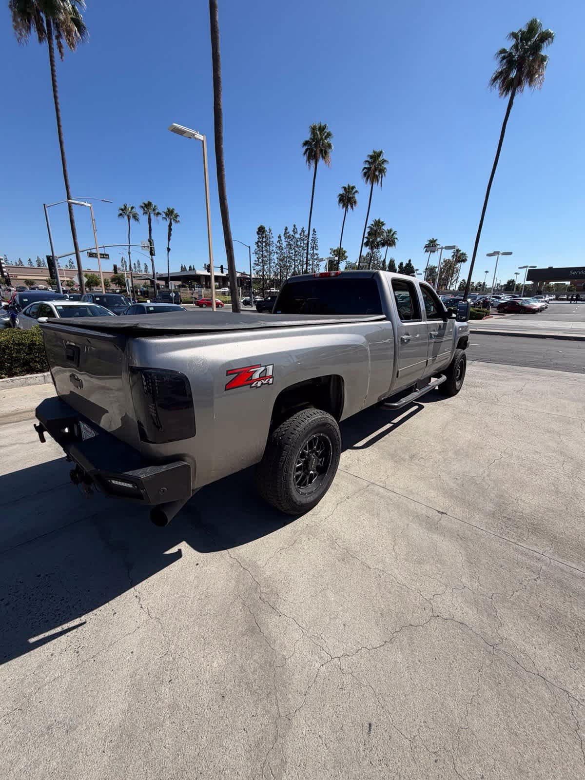 Used 2013 Chevrolet Silverado 2500 LT w/ Z71 Appearance Package AWD/4WD image 5