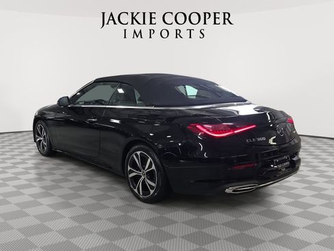 Used 2025 Mercedes-Benz CLE 300 4MATIC Cabriolet image 7