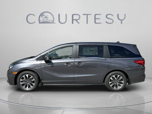 Used 2024 Honda Odyssey EX-L image 4